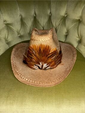 Vintage Levi's Hat Straw Cowboy 1970’s Original Authentic Feather Size 7-1/8